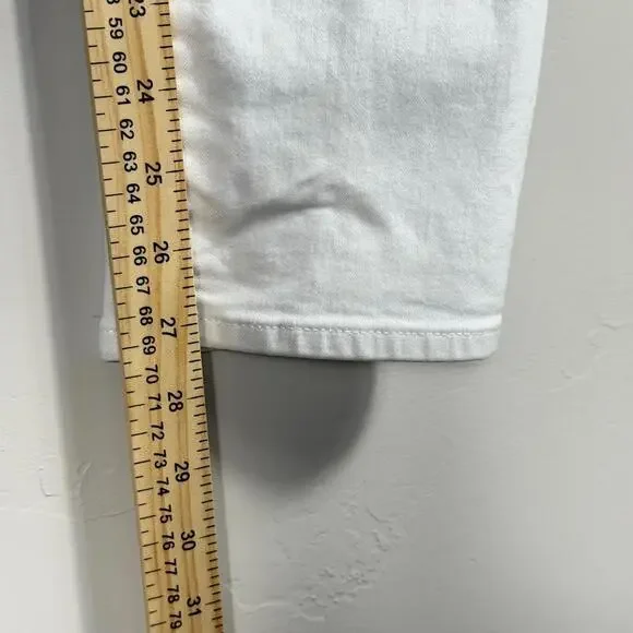 Lucky Brand Size 4/27 Solid White Denim Ava Mid-Rise Skinny Jeans 28x27 - Flaws - Picture 7 of 7